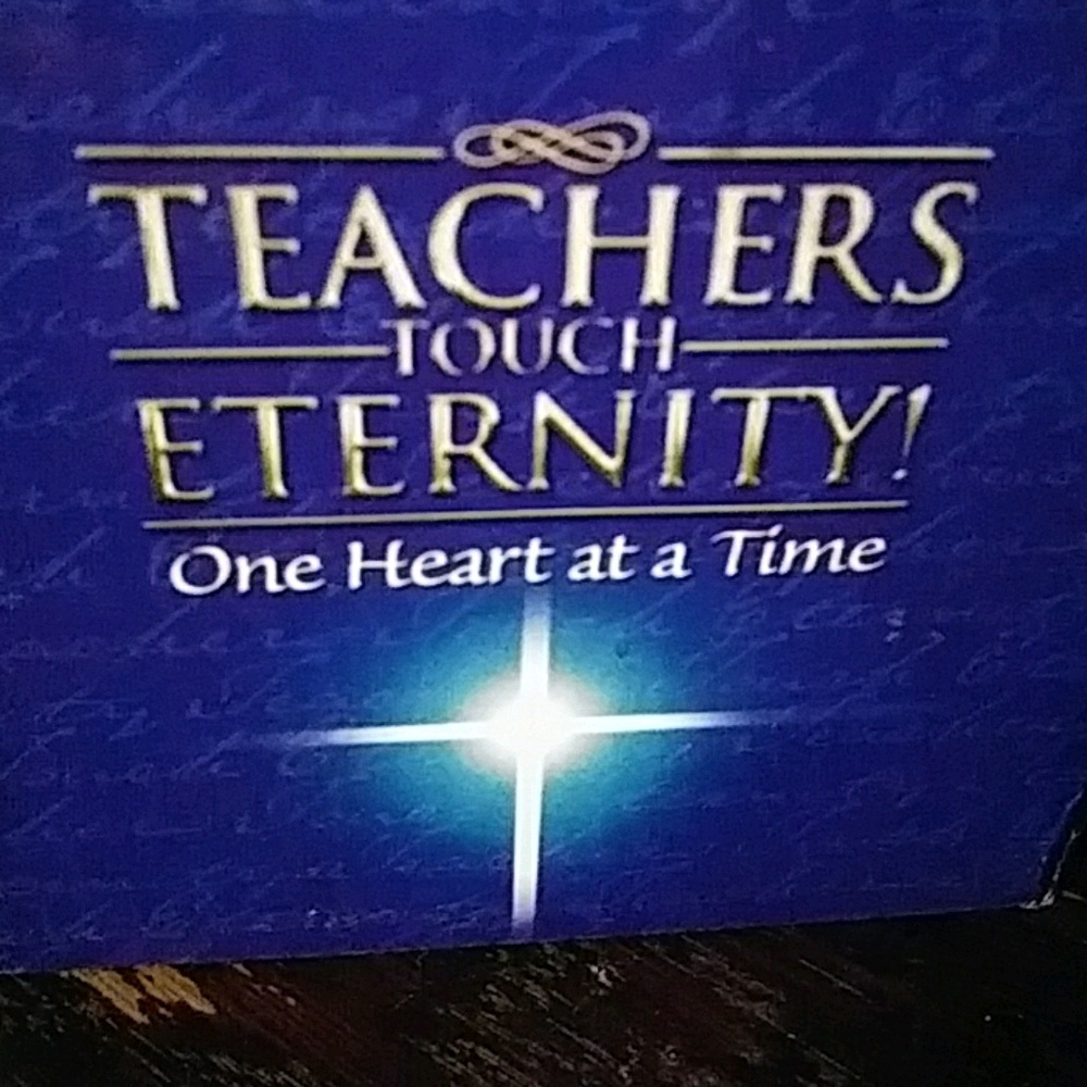 Meet your Posher, Laurena